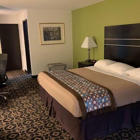 Travelodge By Wyndham Torrington Eksteriør billede