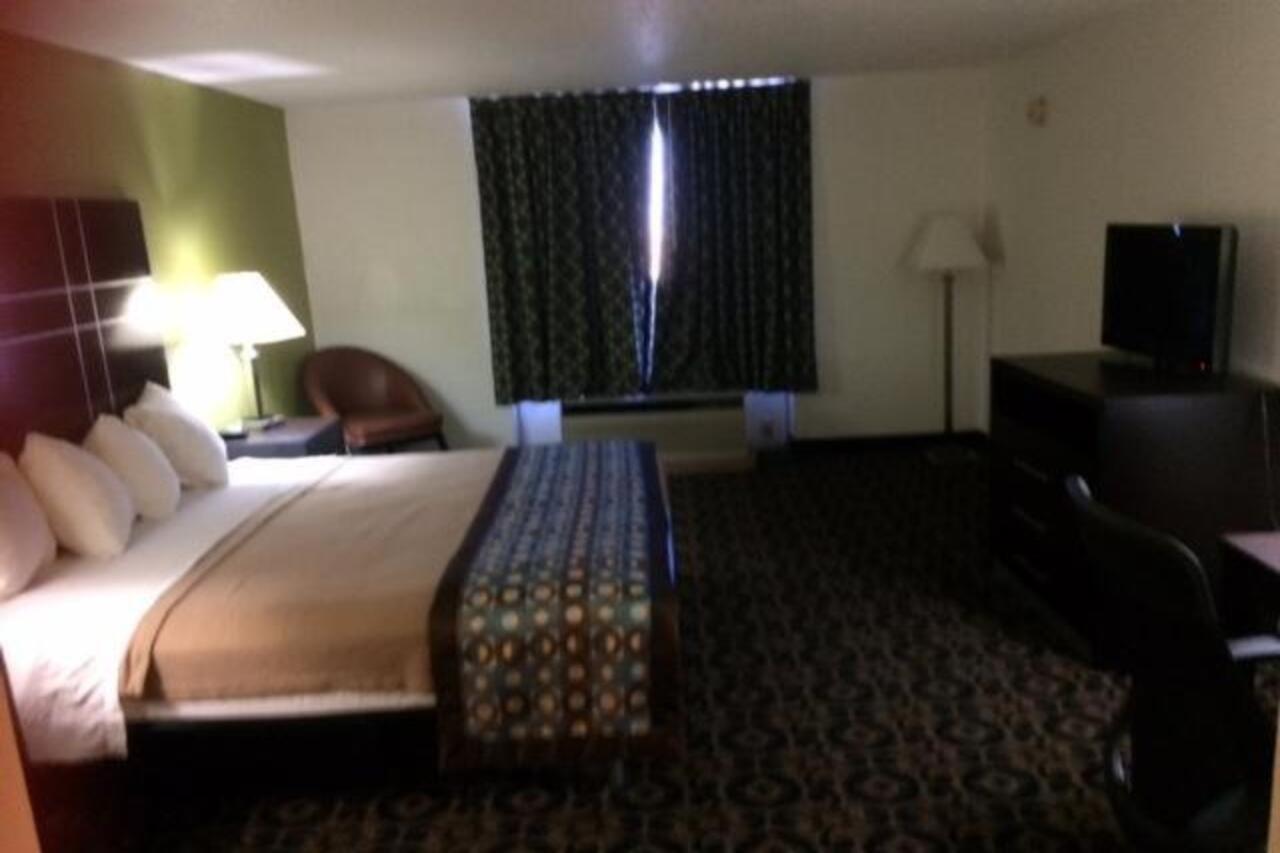 Travelodge By Wyndham Torrington Eksteriør billede