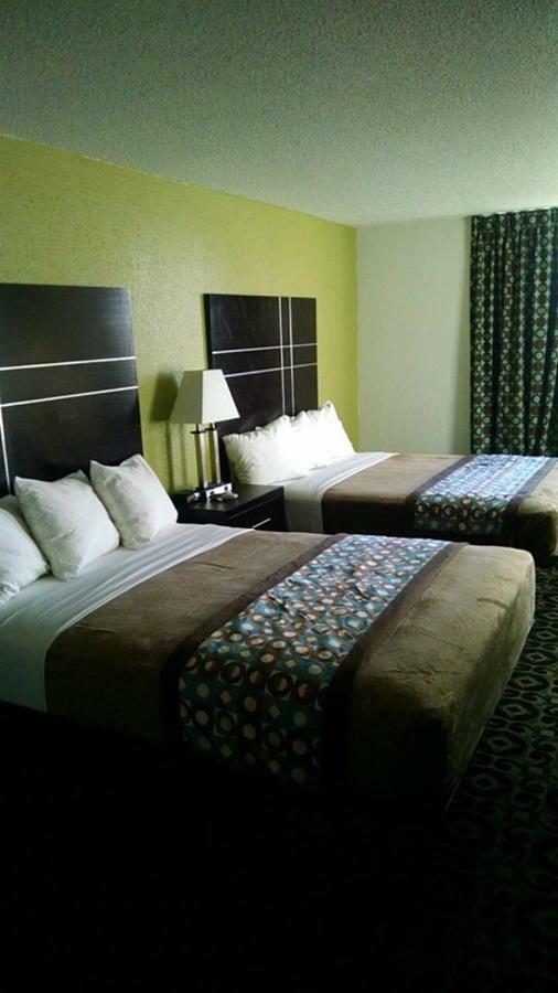 Travelodge By Wyndham Torrington Eksteriør billede